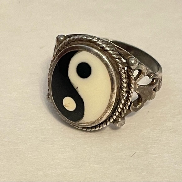 Jewelry - Vintage Victorian Art Deco Style Filigree Ying Yang HAN 925 Sterling Ring 6.25